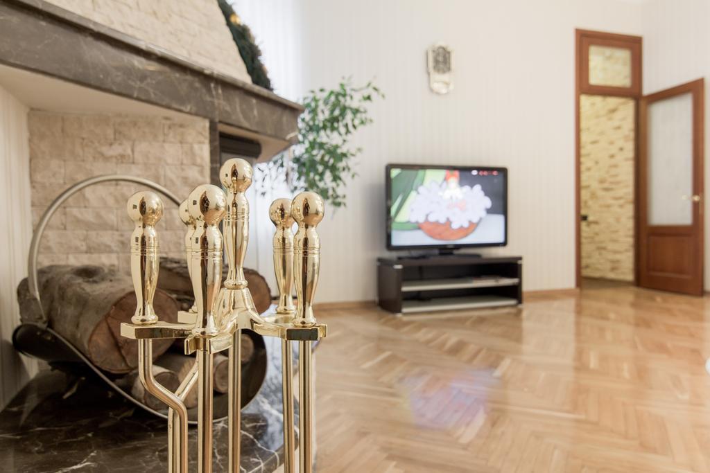 Apartamenty Na Sofievskoy Одеса Екстериор снимка
