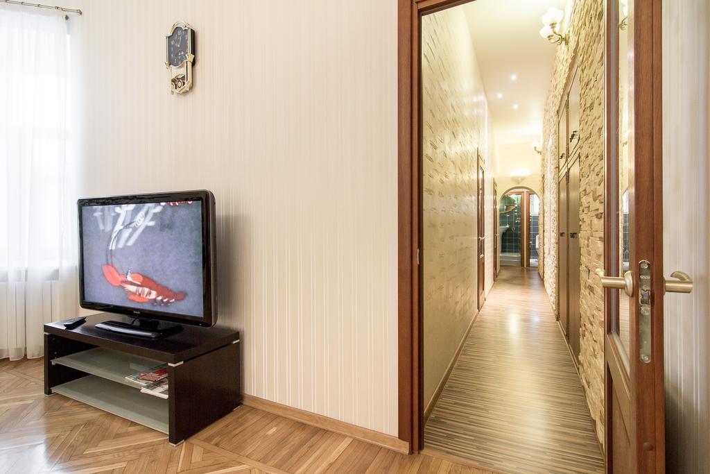 Apartamenty Na Sofievskoy Одеса Екстериор снимка