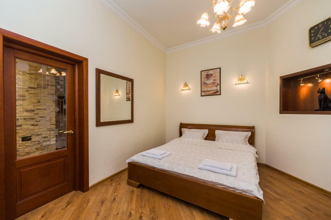 Apartamenty Na Sofievskoy Одеса Екстериор снимка