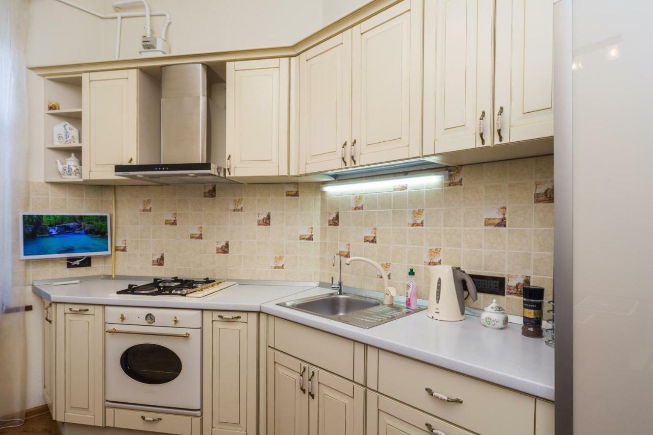 Apartamenty Na Sofievskoy Одеса Екстериор снимка