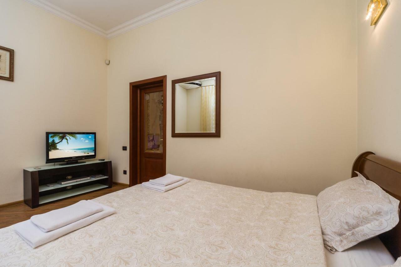 Apartamenty Na Sofievskoy Одеса Екстериор снимка