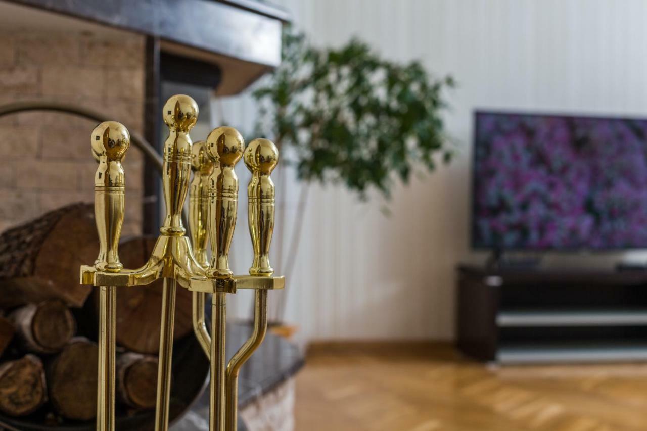 Apartamenty Na Sofievskoy Одеса Екстериор снимка