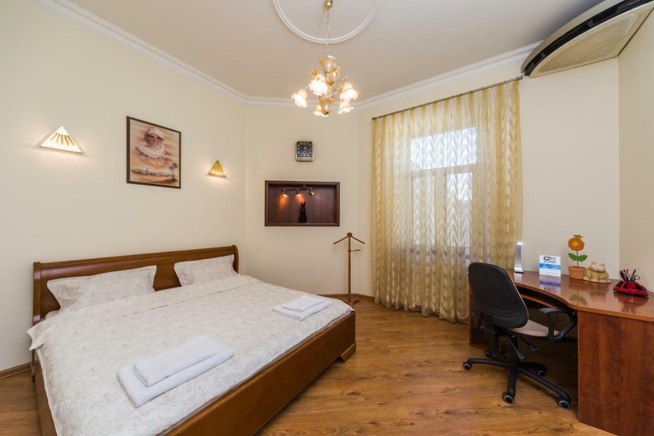 Apartamenty Na Sofievskoy Одеса Екстериор снимка