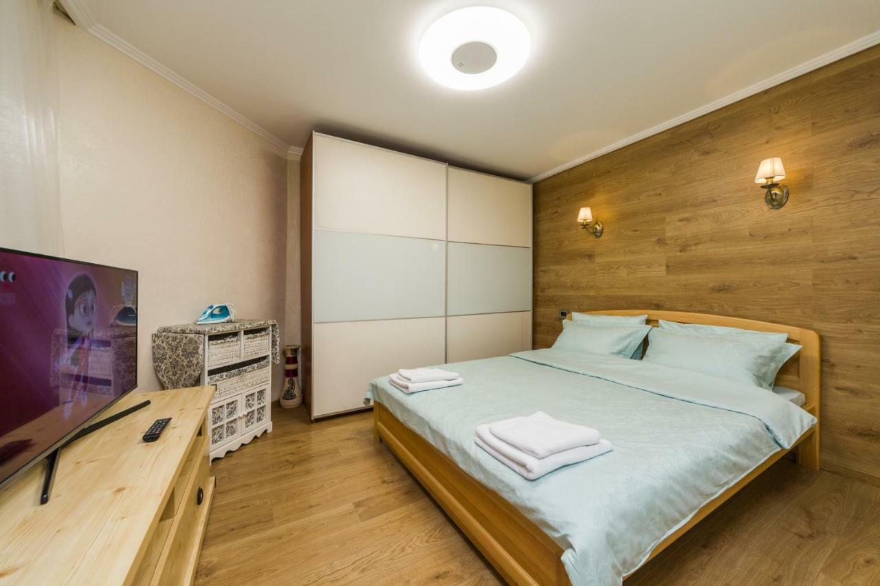 Apartamenty Na Sofievskoy Одеса Екстериор снимка