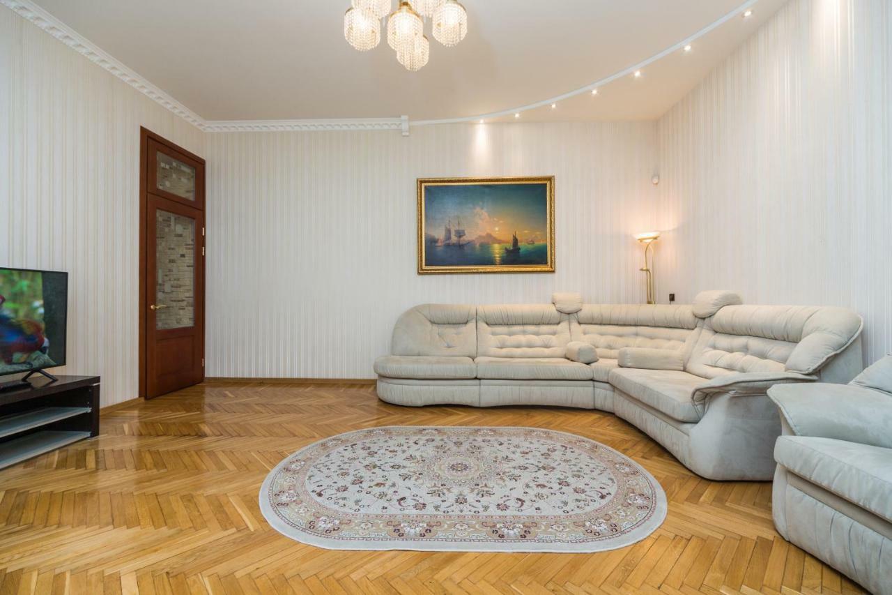 Apartamenty Na Sofievskoy Одеса Екстериор снимка