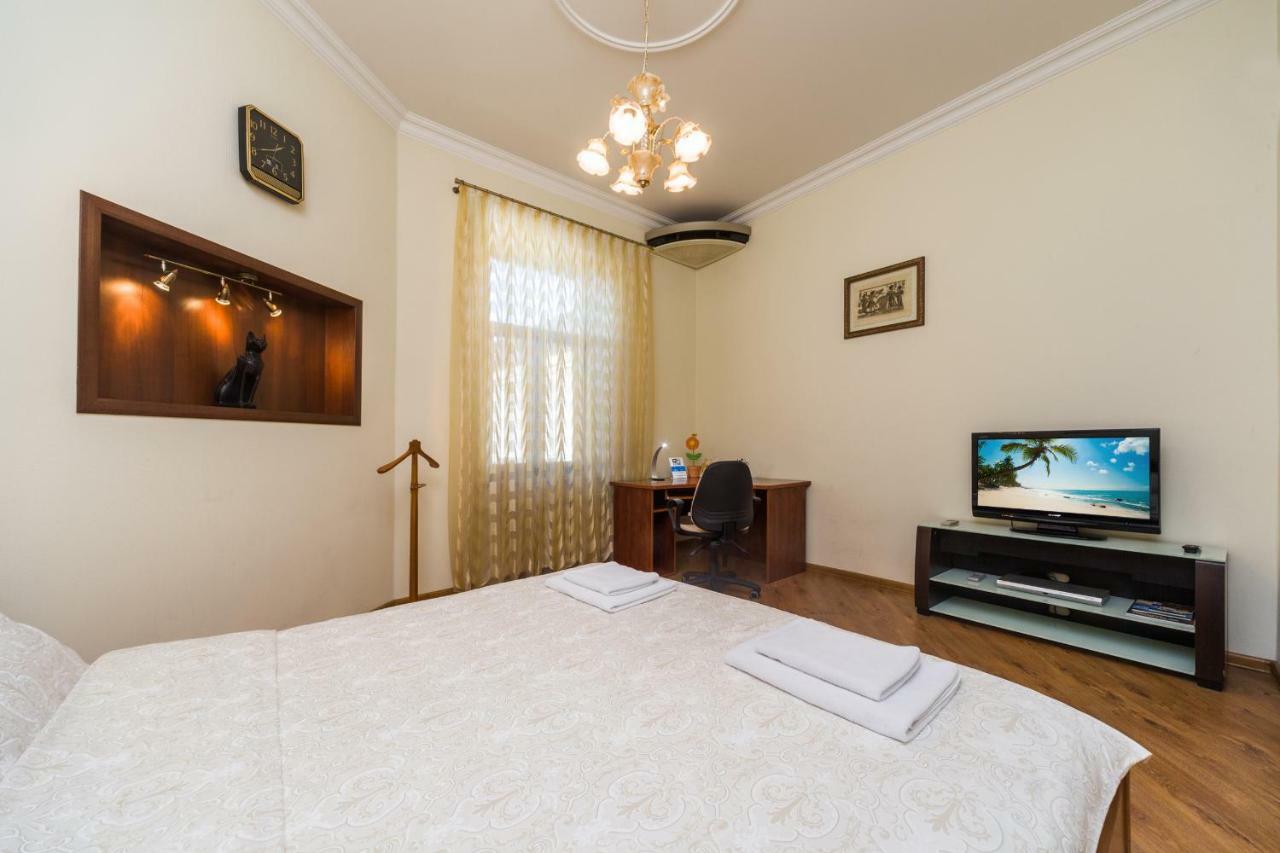Apartamenty Na Sofievskoy Одеса Екстериор снимка