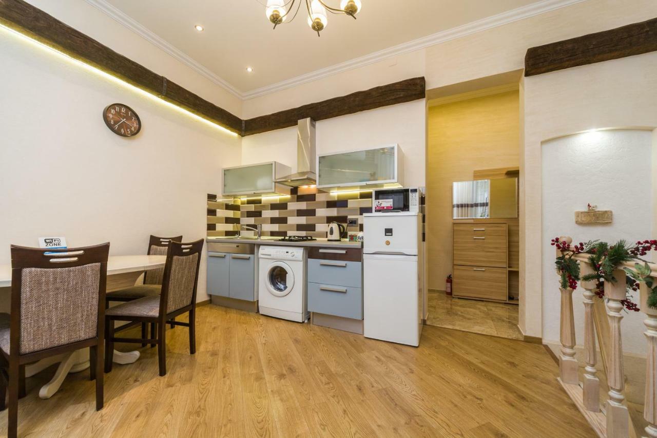 Apartamenty Na Sofievskoy Одеса Екстериор снимка