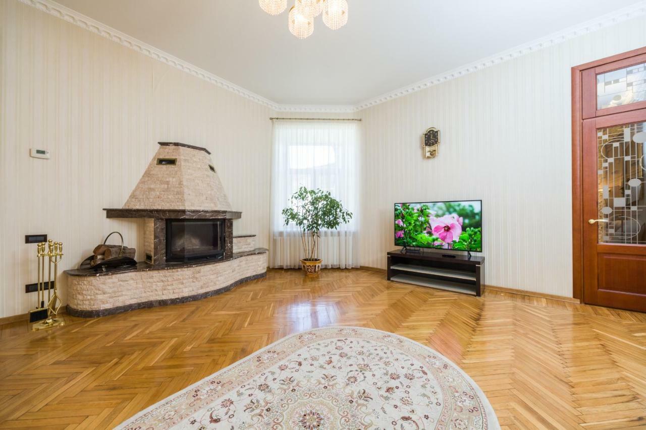 Apartamenty Na Sofievskoy Одеса Екстериор снимка