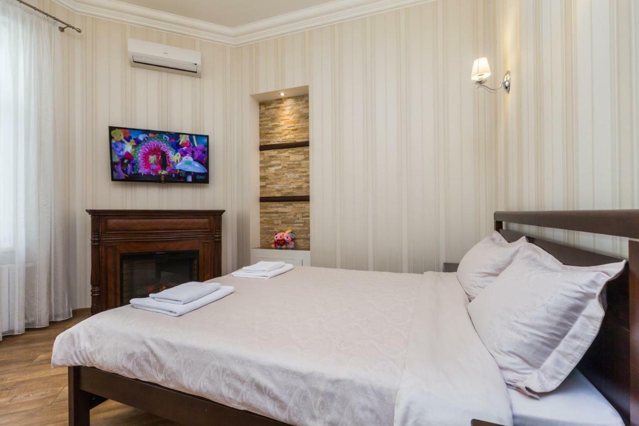 Apartamenty Na Sofievskoy Одеса Екстериор снимка
