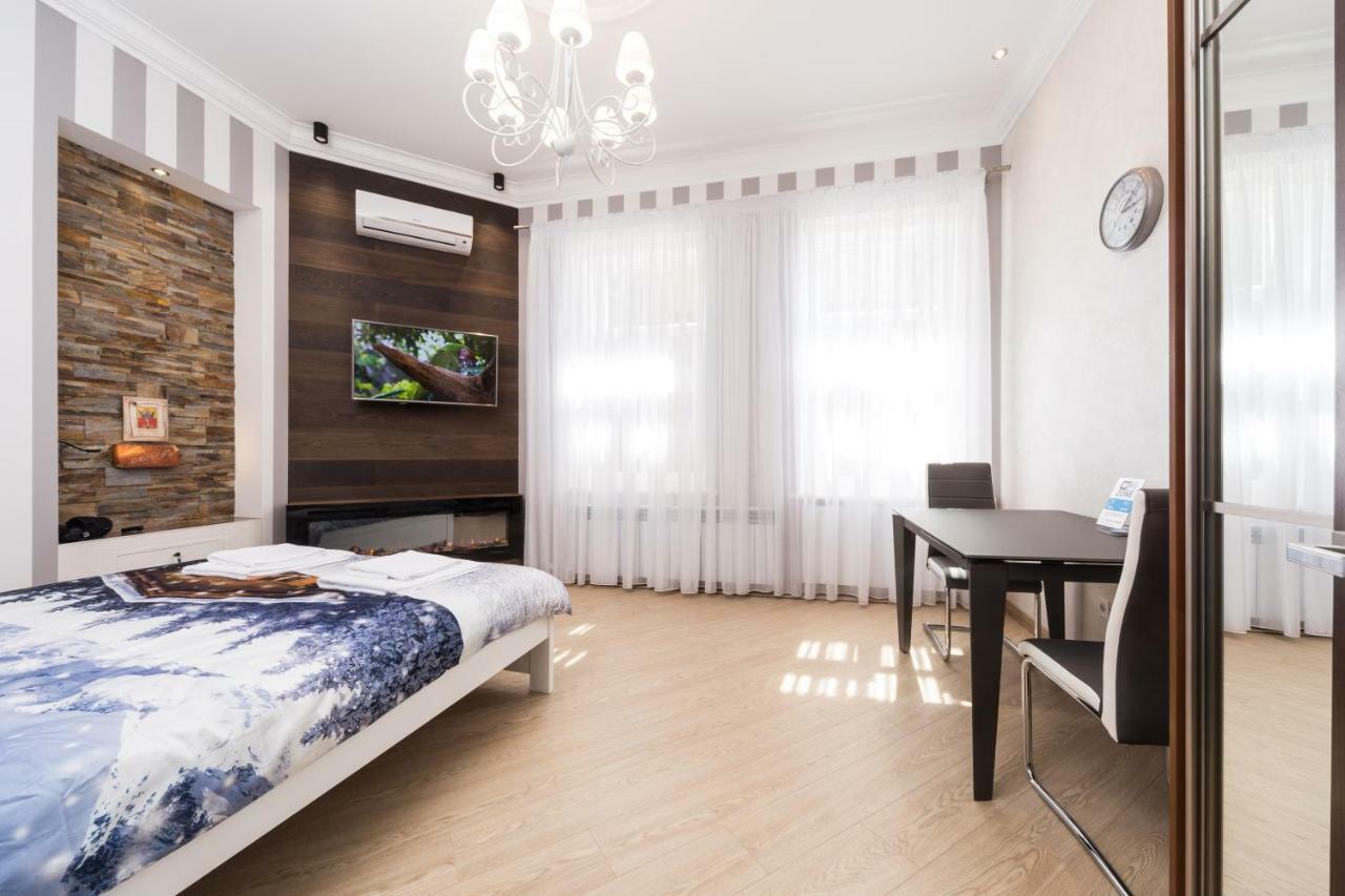 Apartamenty Na Sofievskoy Одеса Екстериор снимка